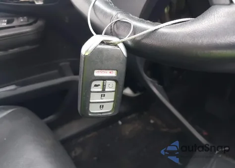 2021 Honda Pilot Awd Elite z USA, uszkodzony, nr VIN 5FNYF6H05MB002312